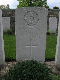 Dickebusch New Military Cemetery - McLean, R